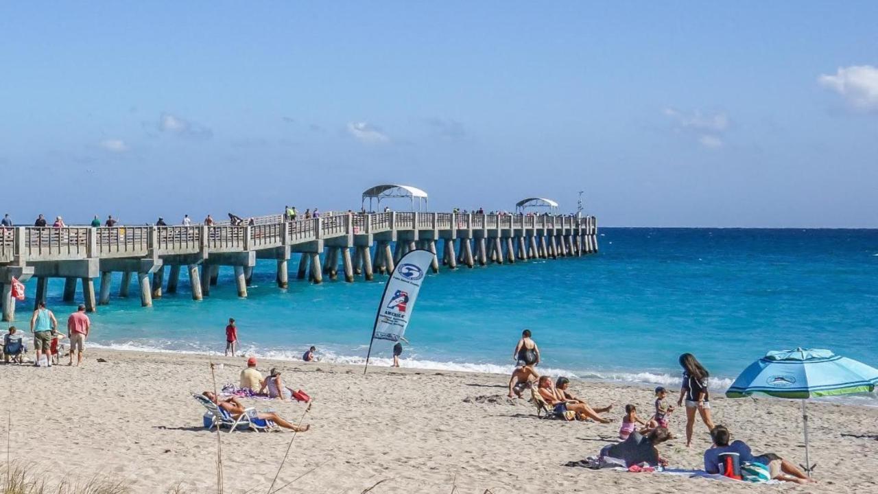 M Lake Worth Beach - Modern Villas Near West Palm Beach, Chic Retro Vibes, King Bed, Cozy Backyard, Bbq, Workspace, High-Speed Internet, Free Parking, 5 Minutes To Downtown & Beach Buitenkant foto