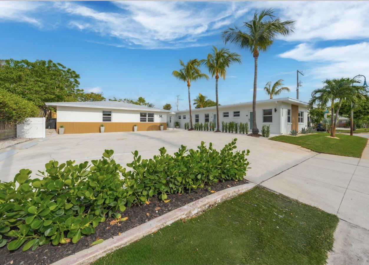 M Lake Worth Beach - Modern Villas Near West Palm Beach, Chic Retro Vibes, King Bed, Cozy Backyard, Bbq, Workspace, High-Speed Internet, Free Parking, 5 Minutes To Downtown & Beach Buitenkant foto