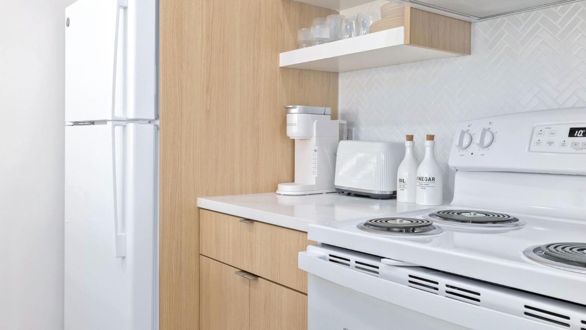 M Lake Worth Beach - Modern Villas Near West Palm Beach, Chic Retro Vibes, King Bed, Cozy Backyard, Bbq, Workspace, High-Speed Internet, Free Parking, 5 Minutes To Downtown & Beach Buitenkant foto