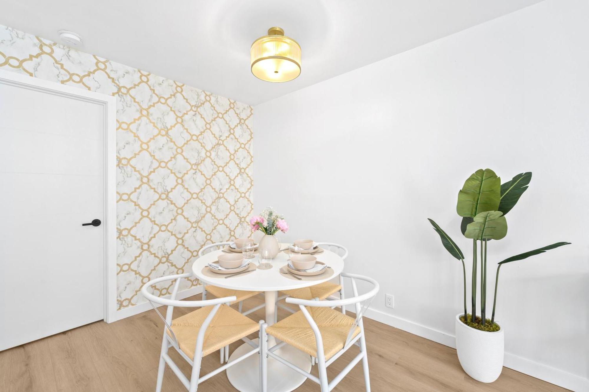 M Lake Worth Beach - Modern Villas Near West Palm Beach, Chic Retro Vibes, King Bed, Cozy Backyard, Bbq, Workspace, High-Speed Internet, Free Parking, 5 Minutes To Downtown & Beach Buitenkant foto