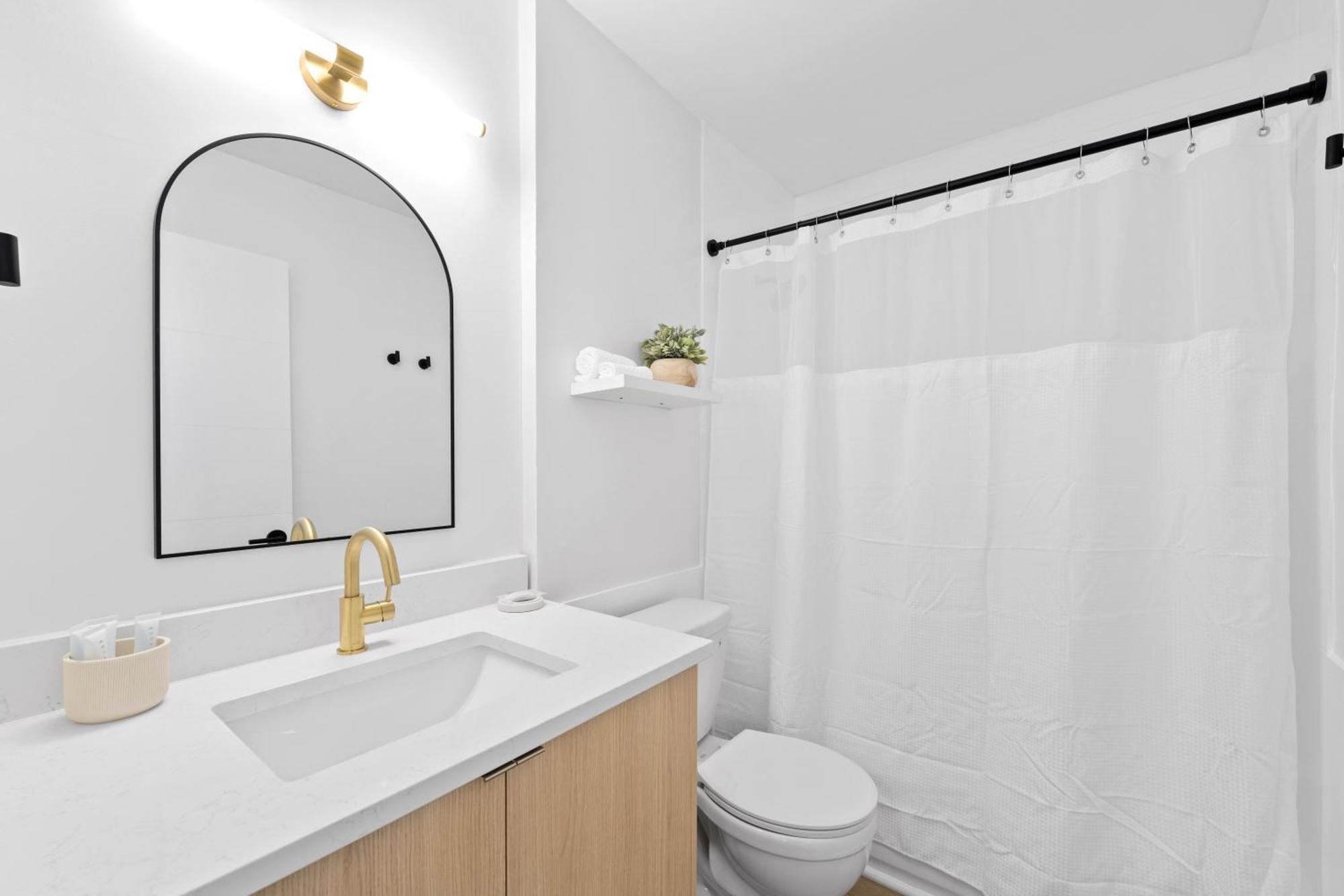M Lake Worth Beach - Modern Villas Near West Palm Beach, Chic Retro Vibes, King Bed, Cozy Backyard, Bbq, Workspace, High-Speed Internet, Free Parking, 5 Minutes To Downtown & Beach Buitenkant foto