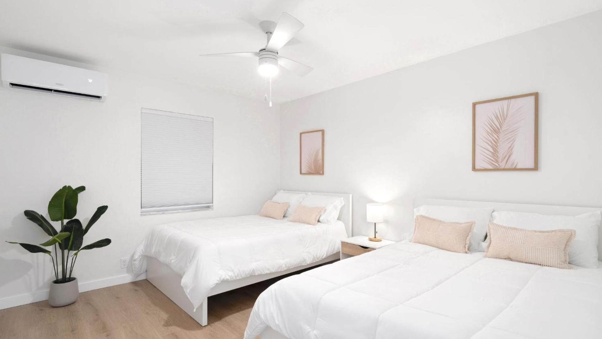 M Lake Worth Beach - Modern Villas Near West Palm Beach, Chic Retro Vibes, King Bed, Cozy Backyard, Bbq, Workspace, High-Speed Internet, Free Parking, 5 Minutes To Downtown & Beach Buitenkant foto
